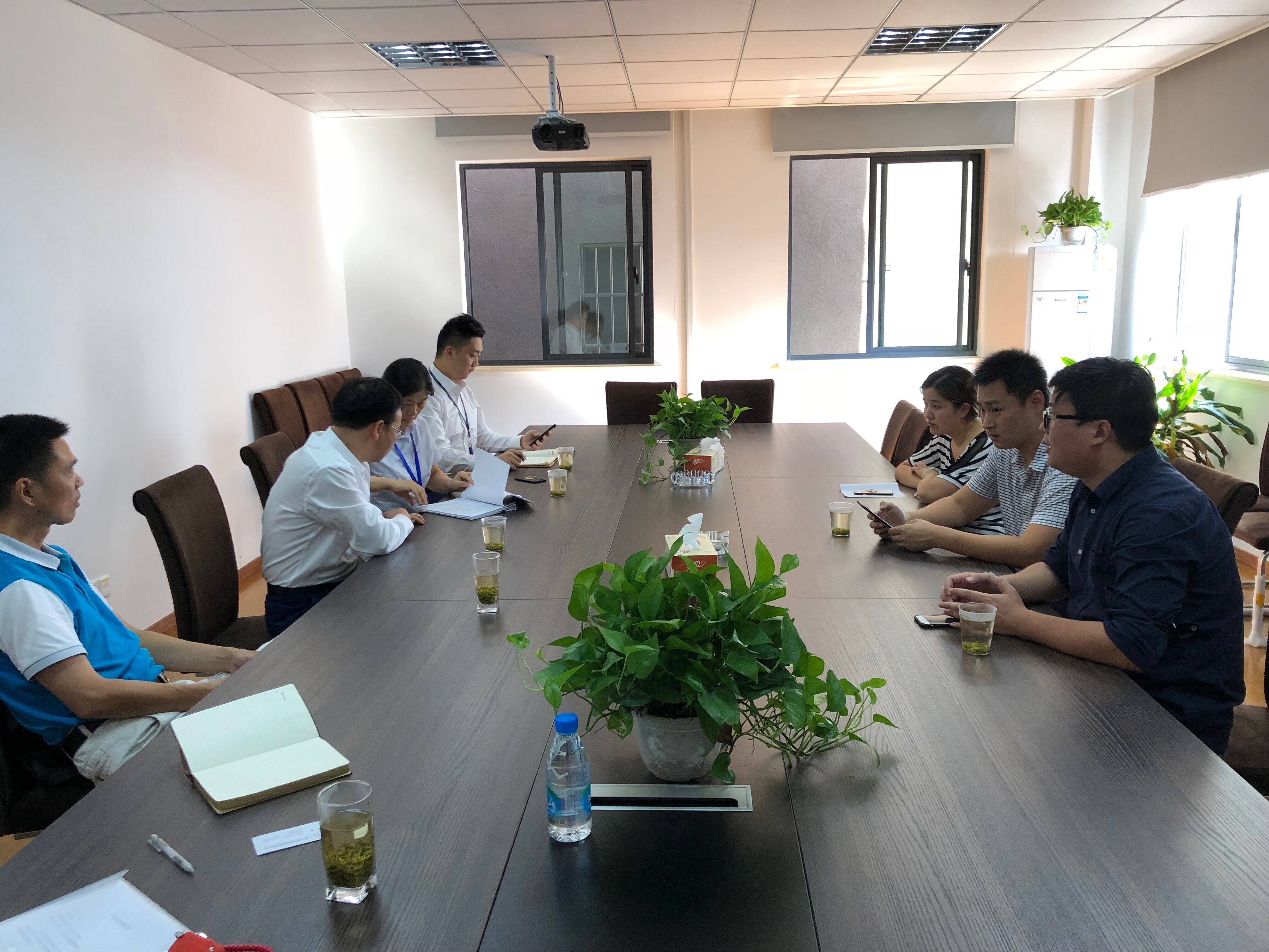 8b19f90029c8b1e8b04a9ec2828d1c87 切实发挥国企担当 精准扶贫在行动.doc
